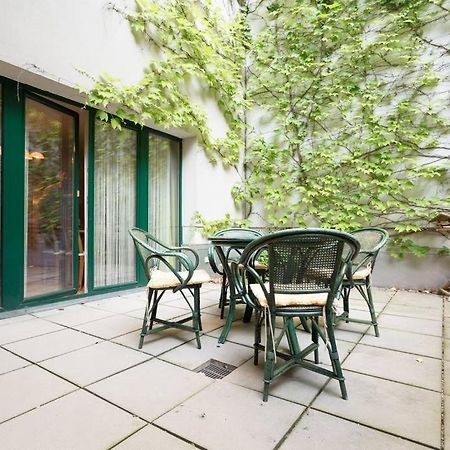 Relaxing Terrace Apartment In Lively Area เวียนนา ภายนอก รูปภาพ