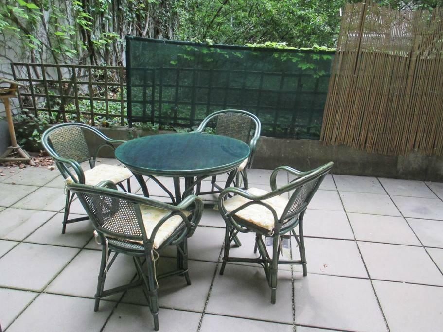 Relaxing Terrace Apartment In Lively Area เวียนนา ภายนอก รูปภาพ