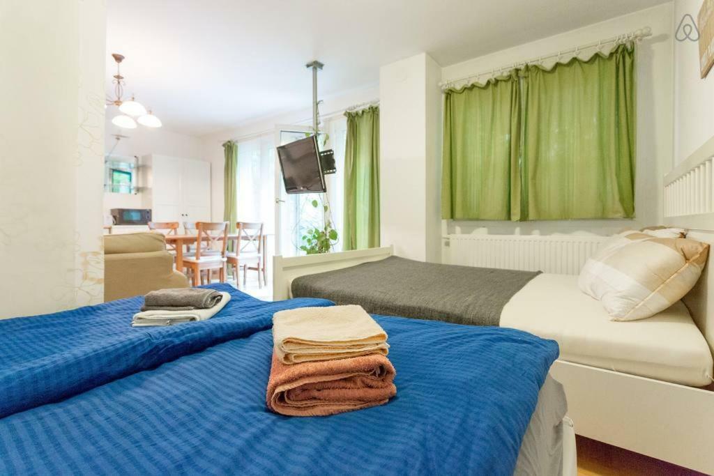 Relaxing Terrace Apartment In Lively Area เวียนนา ภายนอก รูปภาพ